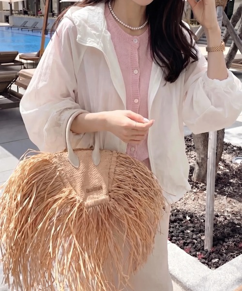 yuue' ( wear )(ユーイ)の「マウンテンパーカー ライトフーディージャケット/冷房対策 UVカットパーカー(マウンテンパーカー・レディース・ホワイト/ブラック・FREE)」の8枚目の写真