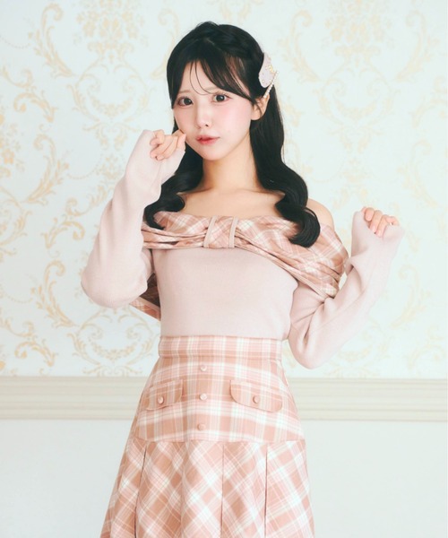 LAFARY(ラファリー)の「オフショルチェックニットトップス(Tシャツ/カットソー・レディース・ピンク/ブラック/ベージュ・FREE)」の1枚目の写真