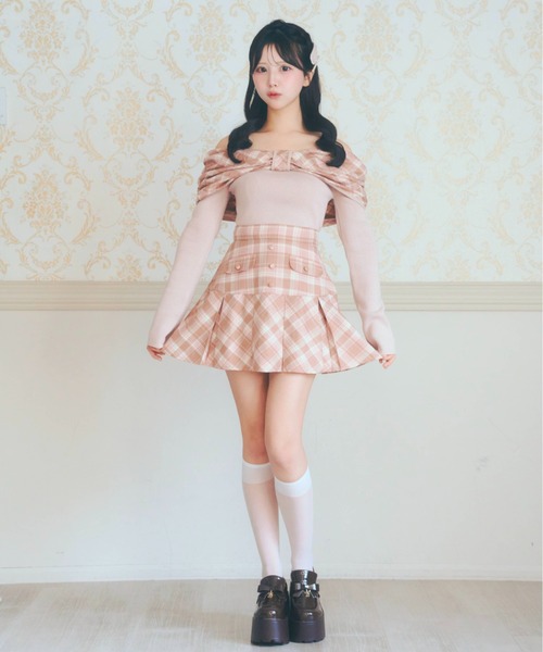 LAFARY(ラファリー)の「オフショルチェックニットトップス(Tシャツ/カットソー・レディース・ピンク/ブラック/ベージュ・FREE)」の5枚目の写真