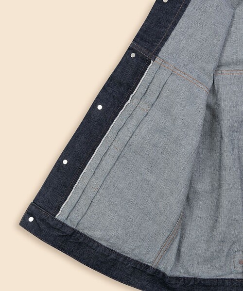 BROOKS BROTHERS(ブルックスブラザーズ)の「ワンウォッシュ セルビッジデニム トラッカージャケット(デニムジャケット・メンズ・ブルー・SMALL/MEDIUM/LARGE)」の7枚目の写真