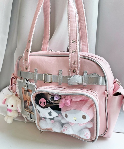 SPINNS（スピンズ）の「トレカやフォトが入る カードホルダー付き♪ 2WAY痛バッグ/クリアポケットショルダーバッグ/合皮/レース/ぬい活（ショルダーバッグ・レディース・ピンク・ONESIZE）」の3枚目の写真