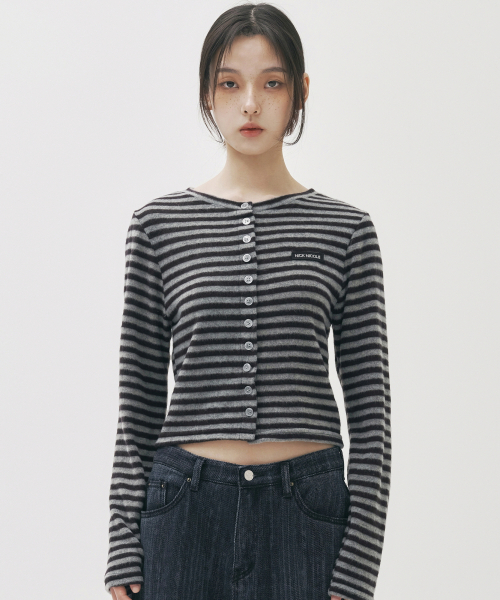 NICK&NICOLE(ニックアンドニコール)の「STRIPE CROP BUTTON CARDIGAN_CHARCOAL(カーディガン/ボレロ・レディース・その他・MEDIUM/LARGE)」の1枚目の写真