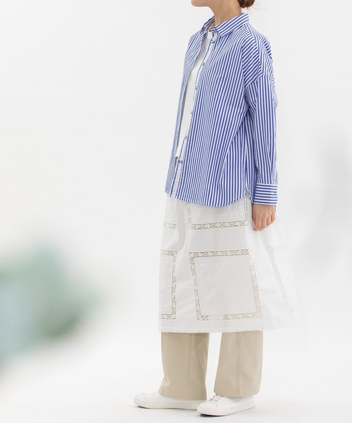 nop de nod(ノップドゥノッド)の「ロンドンストライプbackスワン刺繍シャツ(シャツ/ブラウス・レディース・ブルー/グリーン/ピンク・3)」の13枚目の写真