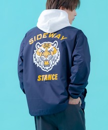 SIDEWAY STANCE（サイドウェイスタンス）の「【SIDEWAY STANCE】プリント コーチジャケット（ナイロンジャケット）」