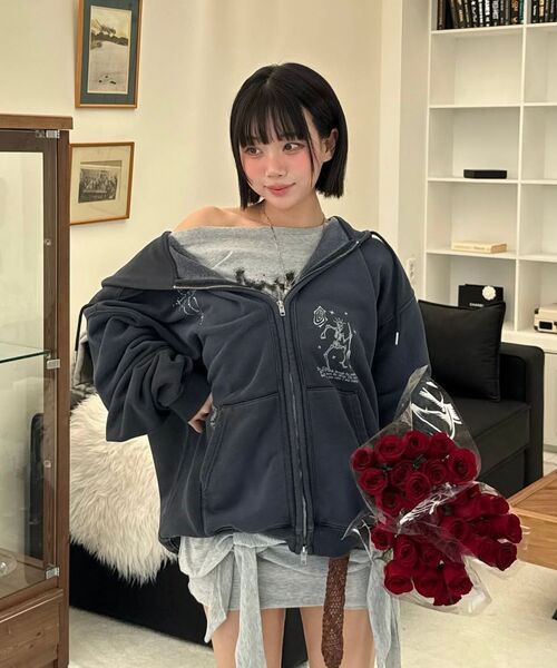 DEFGARMENTS（デフグラメンツ）の「STONE CROSS HOOD ZIP UP [NAVY]（パーカー・レディース・その他・SMALL/LARGE）」の13枚目の写真