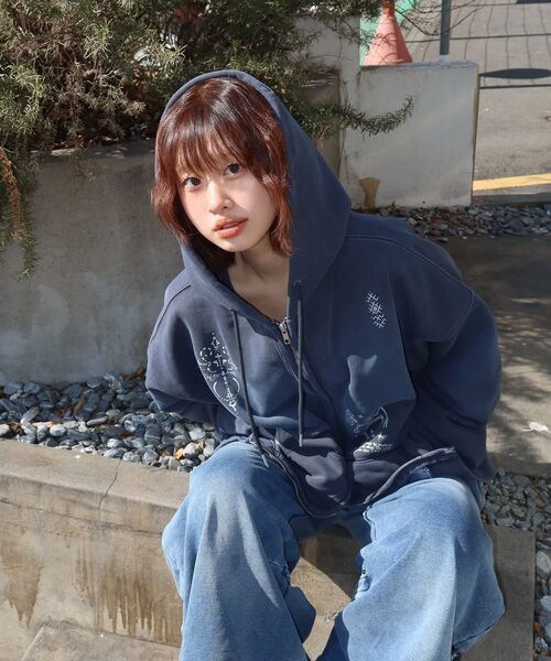 DEFGARMENTS（デフグラメンツ）の「STONE CROSS HOOD ZIP UP [NAVY]（パーカー・レディース・その他・SMALL/LARGE）」の16枚目の写真