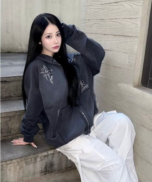 DEFGARMENTS（デフグラメンツ）の「STONE CROSS HOOD ZIP UP [NAVY]（パーカー・レディース・その他・SMALL/LARGE）」の17枚目の写真
