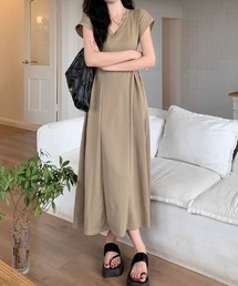 Vネックフレンチスリーブ タックロングワンピース