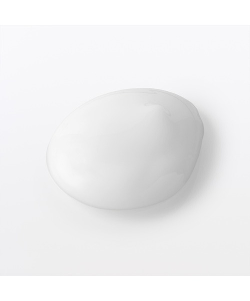 無印良品(ムジルシリョウヒン)の「マイルドミルククレンジング(携帯用) 50mL(クレンジング・レディース・その他・FREE)」の3枚目の写真