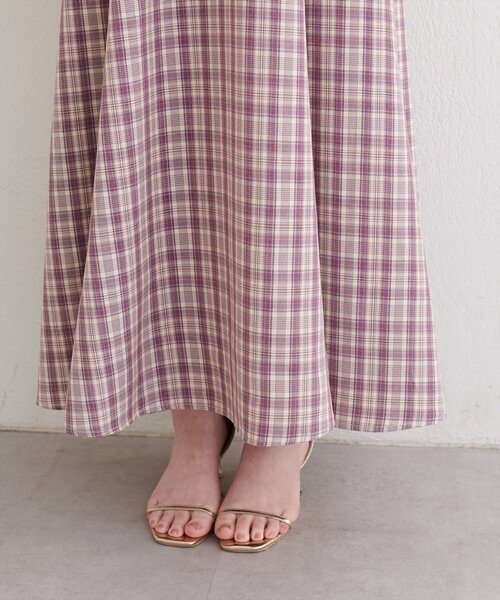 natural couture（ナチュラルクチュール）の「フロントギャザーチェック柄ワンピース（ワンピース・レディース・グリーン/ネイビー/パープル・FREE）」の13枚目の写真