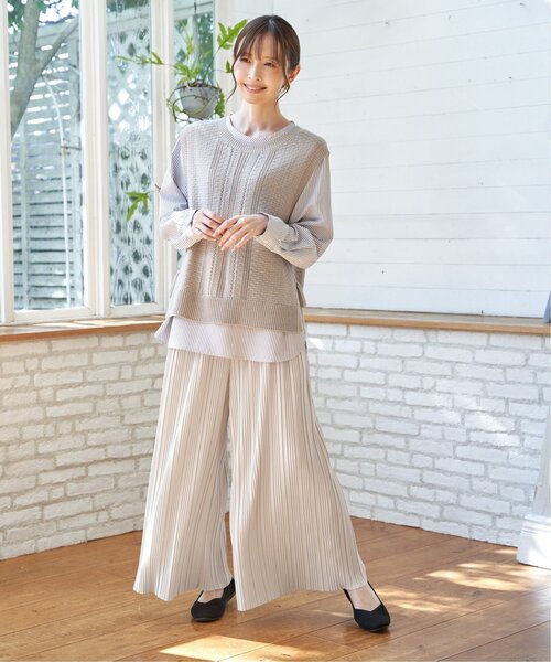 ikka（イッカ）の「【雑誌InRed4月号掲載】ニットベストブラウスセット【2点セット】（Tシャツ/カットソー・レディース・ミント/ネイビー/グレイッシュベージュ/ブラウン系その他・M/L/S）」の12枚目の写真