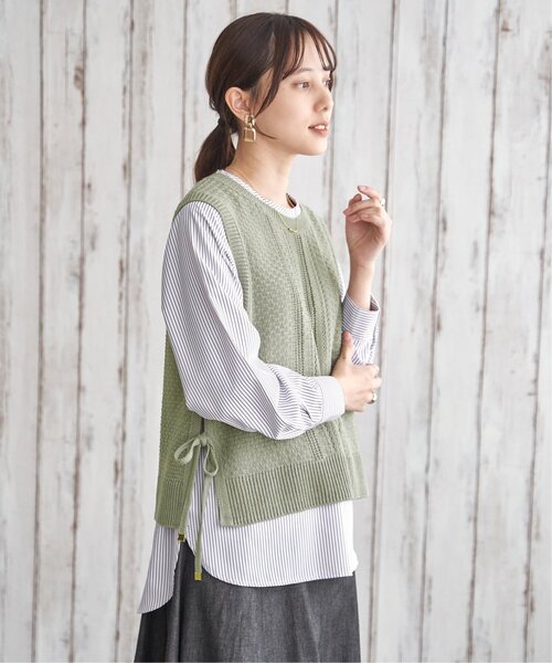 ikka（イッカ）の「【雑誌InRed4月号掲載】ニットベストブラウスセット【2点セット】（Tシャツ/カットソー・レディース・ミント/ネイビー/グレイッシュベージュ/ブラウン系その他・M/L/S）」の18枚目の写真