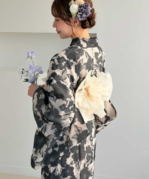 GeeRA(ジーラ)の「1人で簡単着付け!2WAYオーガンジー花柄セパレート浴衣4点セット(浴衣・レディース・ブラック系その他・MEDIUM)」の4枚目の写真