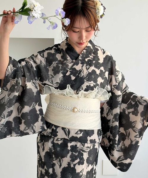 GeeRA(ジーラ)の「1人で簡単着付け!2WAYオーガンジー花柄セパレート浴衣4点セット(浴衣・レディース・ブラック系その他・MEDIUM)」の2枚目の写真
