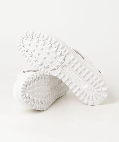 NEW BALANCE(ニューバランス)の「【GOLF】574 v4 SL(スニーカー・レディース・ホワイト×ピンク/シルバー・22.5cm/23.0cm/23.5cm/24.0cm/24.5cm/25.0cm/25.5cm)」の6枚目の写真