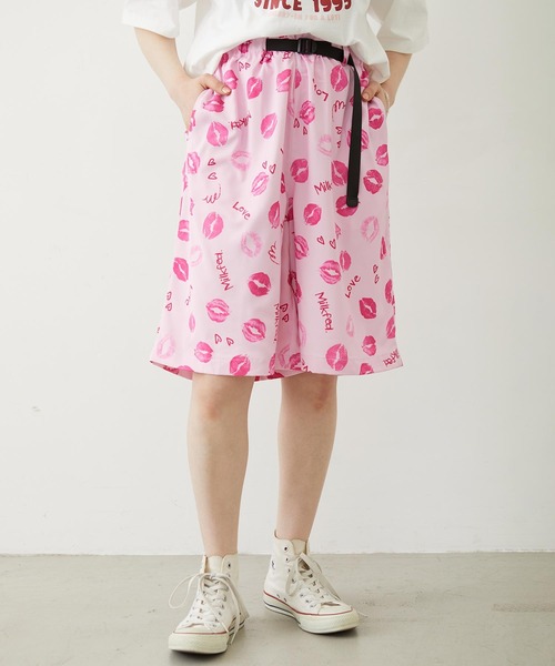 MILKFED.(ミルクフェド)の「LIP PRINT SHORTS(その他パンツ・レディース・オフホワイト/ブラック/ライトピンク・ONE SIZE)」の1枚目の写真