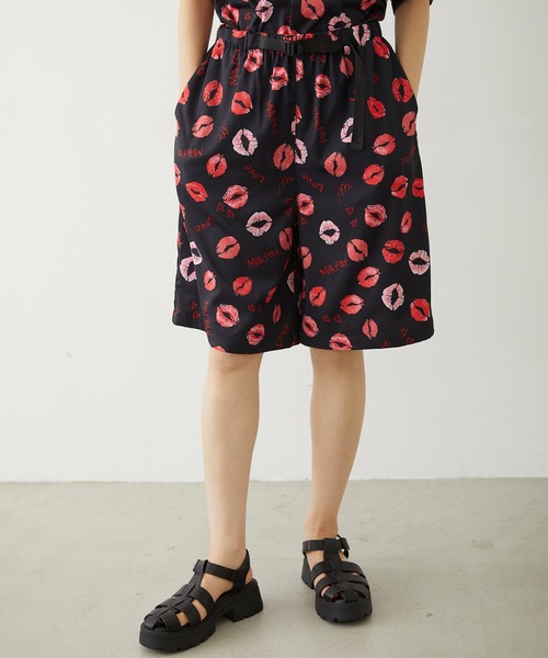 MILKFED.(ミルクフェド)の「LIP PRINT SHORTS(その他パンツ・レディース・オフホワイト/ブラック/ライトピンク・ONE SIZE)」の3枚目の写真