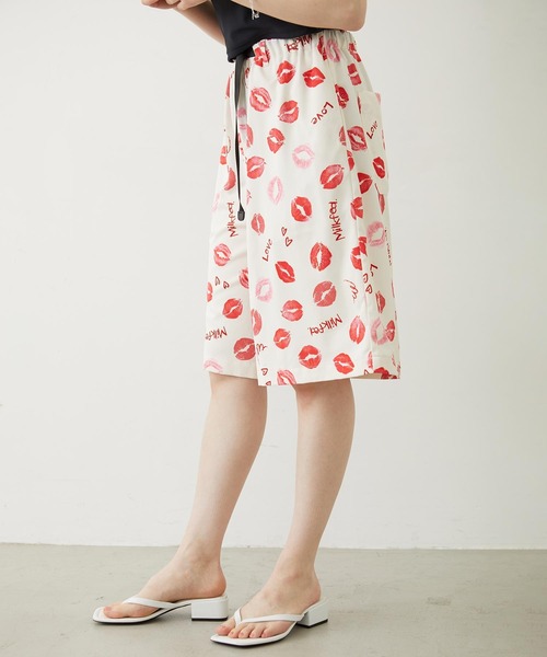 MILKFED.(ミルクフェド)の「LIP PRINT SHORTS(その他パンツ・レディース・オフホワイト/ブラック/ライトピンク・ONE SIZE)」の11枚目の写真