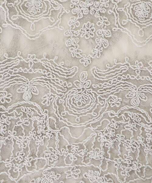 le.coeur blanc（ルクールブラン）の「TORRAZZO DONNA別注エンブロイダリーレースシャツ（シャツ/ブラウス・レディース・ライトグレー/ホワイト・38）」の6枚目の写真