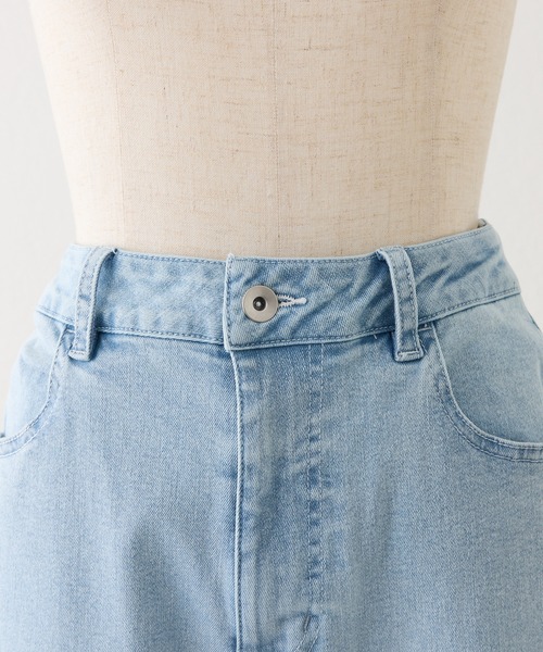 one after another NICE CLAUP(ワンアフターアナザーナイスクラップ)の「【サイズ展開あり】レースポケットワイドパンツ(デニムパンツ・レディース・ブルー/ライトブルー・MEDIUM/SMALL)」の5枚目の写真