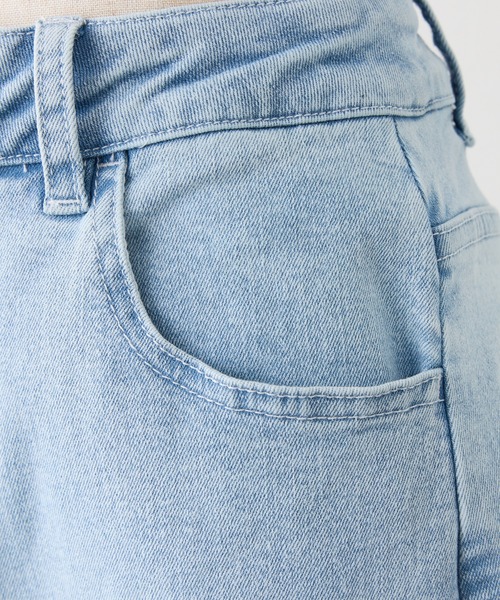 one after another NICE CLAUP(ワンアフターアナザーナイスクラップ)の「【サイズ展開あり】レースポケットワイドパンツ(デニムパンツ・レディース・ブルー/ライトブルー・MEDIUM/SMALL)」の6枚目の写真