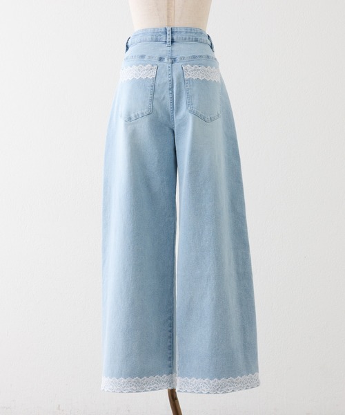 one after another NICE CLAUP(ワンアフターアナザーナイスクラップ)の「【サイズ展開あり】レースポケットワイドパンツ(デニムパンツ・レディース・ブルー/ライトブルー・MEDIUM/SMALL)」の4枚目の写真