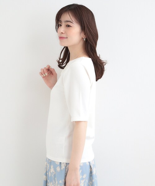SHOO・LA・RUE(シューラルー)の「【ネックアソート】裏ひんやりテレコ5分袖トップス(Tシャツ/カットソー・レディース・ブラック系/ブラック系1/ホワイト系1/ホワイト系2・01/02/03/04)」の6枚目の写真