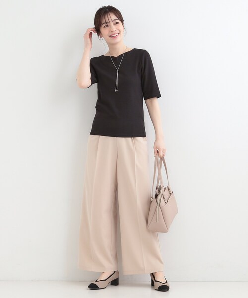 SHOO・LA・RUE(シューラルー)の「【ネックアソート】裏ひんやりテレコ5分袖トップス(Tシャツ/カットソー・レディース・ブラック系/ブラック系1/ホワイト系1/ホワイト系2・01/02/03/04)」の11枚目の写真