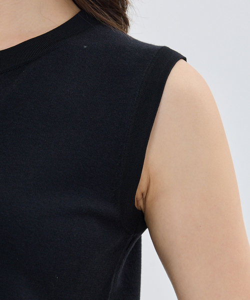 NARACAMICIE（ナラカミーチェ）の「【NARACAMICIE】調温ニットノースリプルオーバー（ニット/セーター・レディース・ブラック/ブルー/ピンク・M/L）」の9枚目の写真