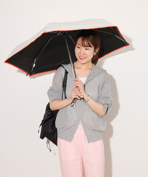 KiU（キウ）の「【KiU/キウ】  ALL WEATHER UMBRELLA：晴雨兼用傘（折りたたみ傘・レディース・アイボリー/ブラック・FREE）」の8枚目の写真