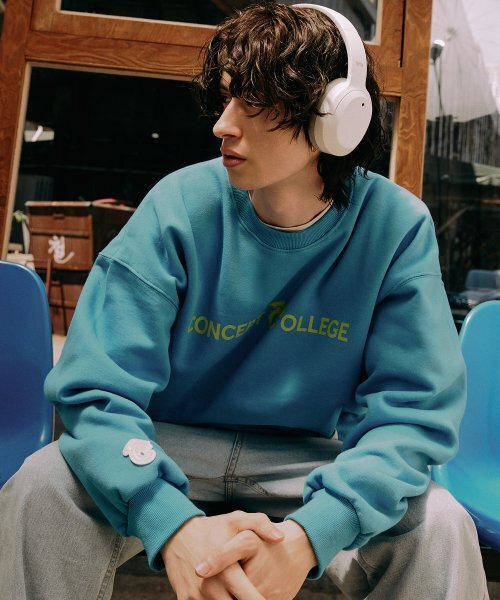 CONCEPTCOLLEGE（コンセプトカレッジ）の「ベーシックラインロゴブルースウェットシャツ[男女共用]（スウェット・レディース・その他・LARGE/MEDIUM）」の9枚目の写真