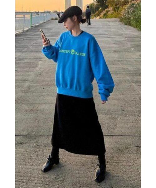 CONCEPTCOLLEGE（コンセプトカレッジ）の「ベーシックラインロゴブルースウェットシャツ[男女共用]（スウェット・レディース・その他・LARGE/MEDIUM）」の5枚目の写真
