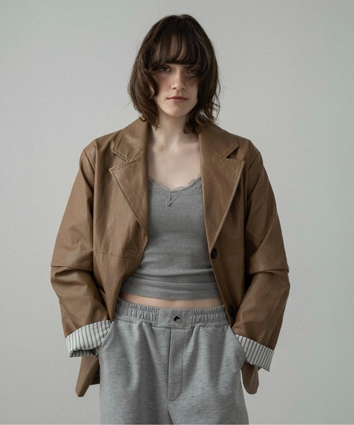 lawgy（ラウジー）の「2way sleeve embroidery jacket / 2wayスリーブエンブロイダリージャケット（その他アウター・レディース・クリーム/キャメル/ブラック・FREE）」の3枚目の写真