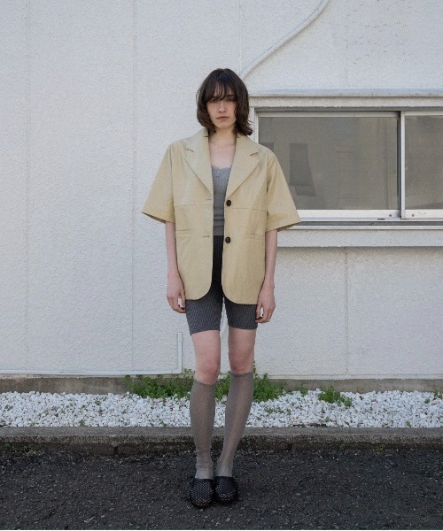 lawgy（ラウジー）の「2way sleeve embroidery jacket / 2wayスリーブエンブロイダリージャケット（その他アウター・レディース・クリーム/キャメル/ブラック・FREE）」の6枚目の写真