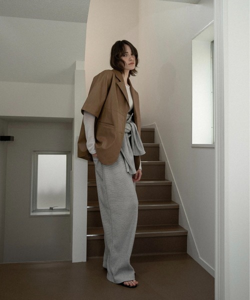 lawgy（ラウジー）の「2way sleeve embroidery jacket / 2wayスリーブエンブロイダリージャケット（その他アウター・レディース・クリーム/キャメル/ブラック・FREE）」の16枚目の写真