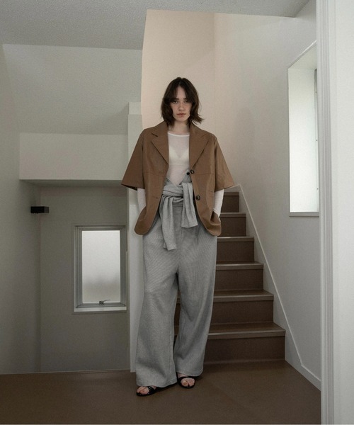 lawgy（ラウジー）の「2way sleeve embroidery jacket / 2wayスリーブエンブロイダリージャケット（その他アウター・レディース・クリーム/キャメル/ブラック・FREE）」の15枚目の写真