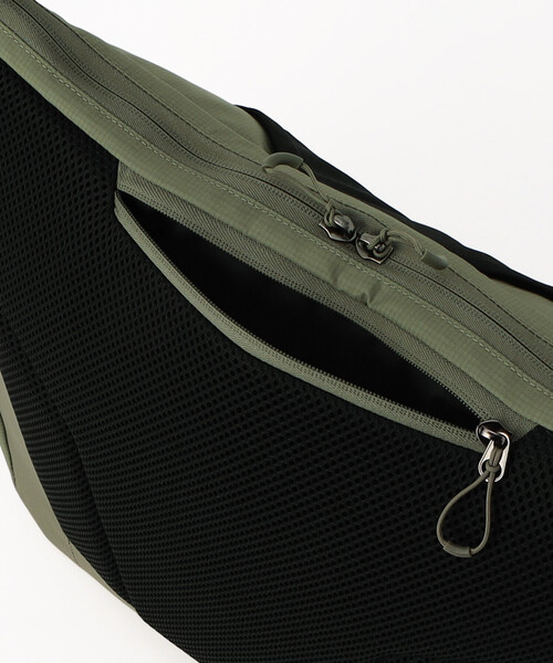 SALOMON（サロモン）の「SALOMON/サロモン ACS SHOULDER（ショルダーバッグ・メンズ・ブラック/その他9・ONE SIZE）」の15枚目の写真