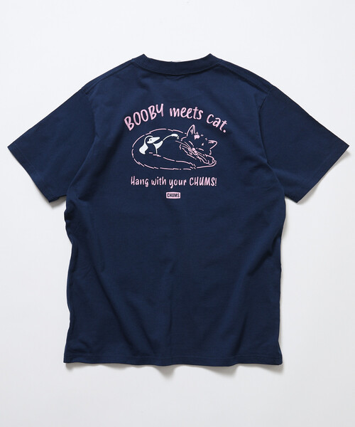 FREAK'S STORE(フリークスストア)の「限定展開 CHUMS×FREAK'S STORE 別注 ヒストリー バックプリント クルーネックTシャツ キャットモチーフ チャムス(Tシャツ/カットソー・メンズ・ネイビー/ホワイト/ブラック/グレイッシュベージュ・SMALL/X-LARGE/LARGE/MEDIUM)」の20枚目の写真