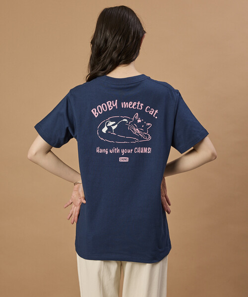 FREAK'S STORE(フリークスストア)の「限定展開 CHUMS×FREAK'S STORE 別注 ヒストリー バックプリント クルーネックTシャツ キャットモチーフ チャムス(Tシャツ/カットソー・メンズ・ネイビー/ホワイト/ブラック/グレイッシュベージュ・SMALL/X-LARGE/LARGE/MEDIUM)」の7枚目の写真