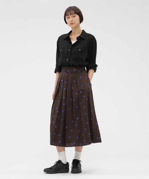 MARGARET HOWELL（マーガレットハウエル）の「CUPRA VOILE PANAMA（シャツ/ブラウス・レディース・アイボリー/ブラック・2/1）」の9枚目の写真