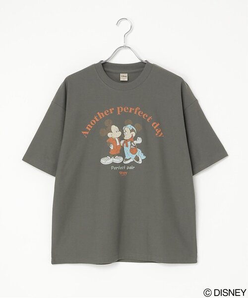 MICKEY MOUSE(ミッキーマウス)の「梨地 ミッキーマウス&ミニーマウス プリントTシャツ(Tシャツ/カットソー・メンズ・オフホワイト/ブラック/グレイッシュベージュ/ダークグレー・M/L)」の17枚目の写真