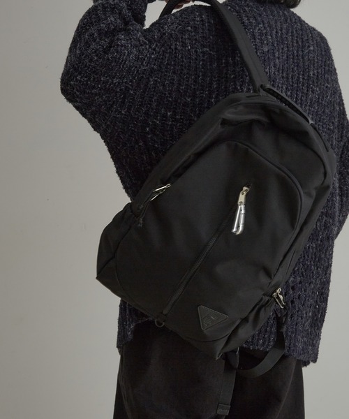 ADAM ET ROPE'(アダムエロペ)の「《WEB限定・新色追加》【ROUTINE】バックパック / 撥水 / マザーズバッグ(バックパック/リュック・メンズ・ブラック・FREE)」の6枚目の写真