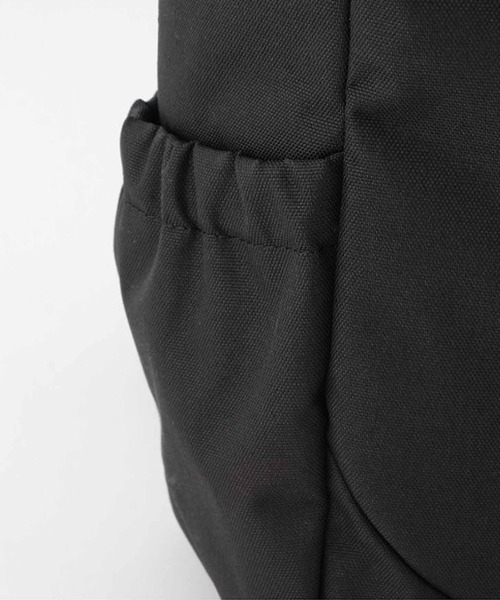 ADAM ET ROPE'(アダムエロペ)の「《WEB限定・新色追加》【ROUTINE】バックパック / 撥水 / マザーズバッグ(バックパック/リュック・メンズ・ブラック・FREE)」の10枚目の写真