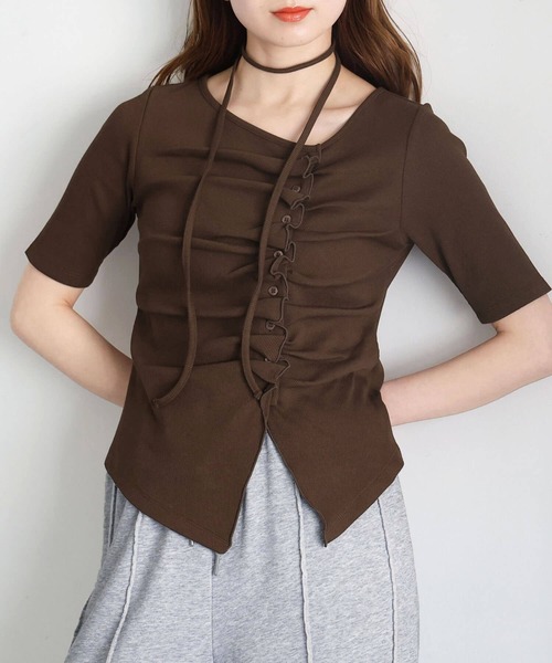 tiptop(ティップトップ)の「チョーカー付き前ギャザーテレコT(Tシャツ/カットソー・レディース・ブラック/オフホワイト/ライトグレー/ブラウン/レッド・FREE)」の5枚目の写真
