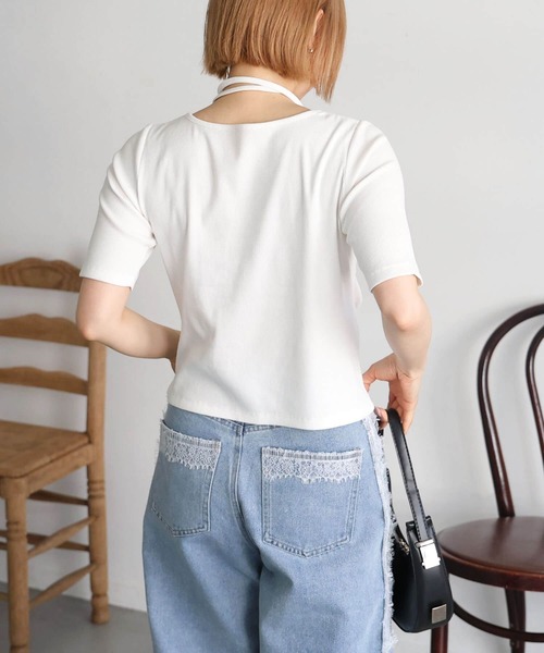 tiptop(ティップトップ)の「チョーカー付き前ギャザーテレコT(Tシャツ/カットソー・レディース・ブラック/オフホワイト/ライトグレー/ブラウン/レッド・FREE)」の11枚目の写真
