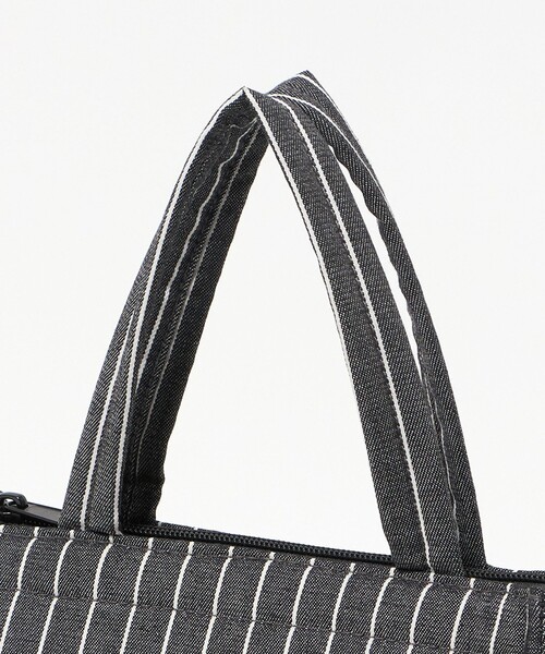 UNITED ARROWS(ユナイテッドアローズ)の「ストライプ ロゴ ランチバッグ(トートバッグ・レディース・ブラック/ライトブルー・FREE)」の13枚目の写真