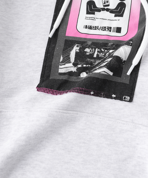 C.E(シーイー)の「C.E / シーイー cavempt AS TrackNAV HOODY(パーカー・メンズ・ライトグレー・MEDIUM/LARGE)」の2枚目の写真