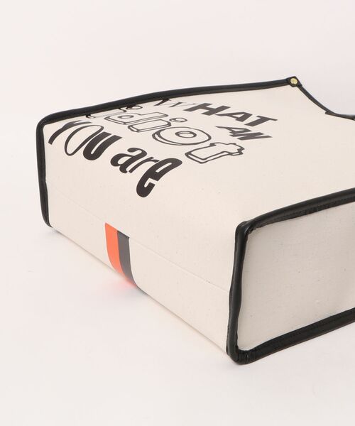 Scrap Book(スクラップブック)の「【intoxic.】LIMITED EDITION MEN BOOK TOTE Scrap Book10th(トートバッグ・レディース・ブラウン/ホワイト・FREE)」の4枚目の写真