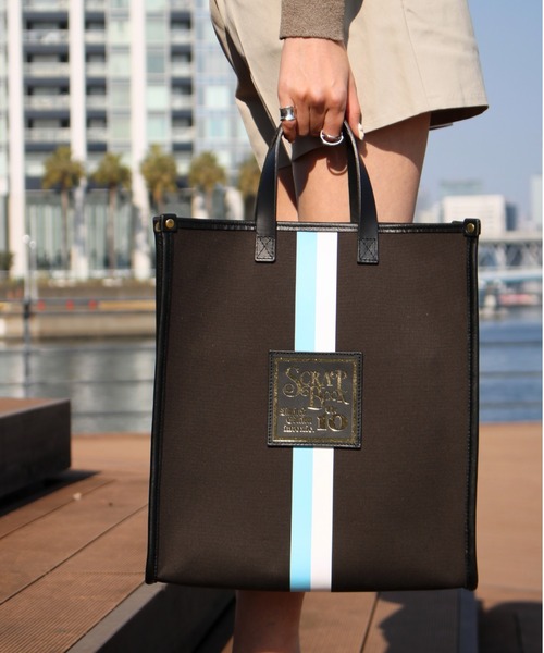 Scrap Book(スクラップブック)の「【intoxic.】LIMITED EDITION MEN BOOK TOTE Scrap Book10th(トートバッグ・レディース・ブラウン/ホワイト・FREE)」の2枚目の写真