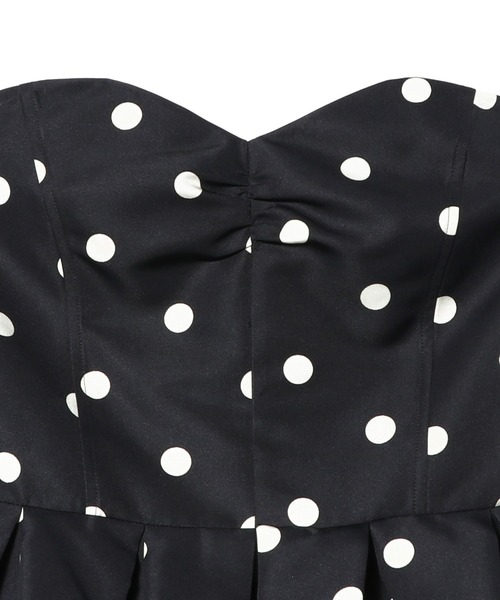 ESTNATION(エストネーション)の「UNUS / Dot Bare Blouse(シャツ/ブラウス・レディース・インディゴブルー/ライトホワイト・36/38)」の7枚目の写真